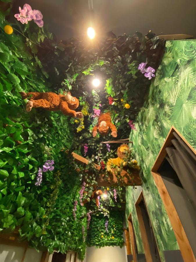Hotel Jungle Fun Fun Osaka Dış mekan fotoğraf